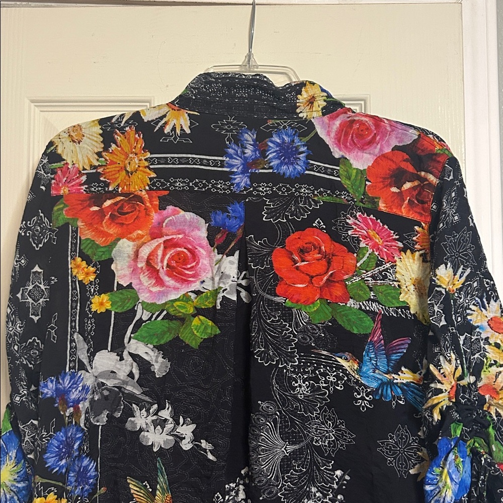 2/$50 John Mark Black floral bird artsy tunic ruch sleeve - Picture 7 of 8